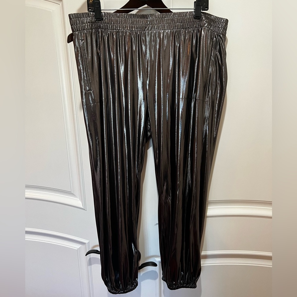 NORMA KAMALI Metallic Shiny Pants EUC Size XL